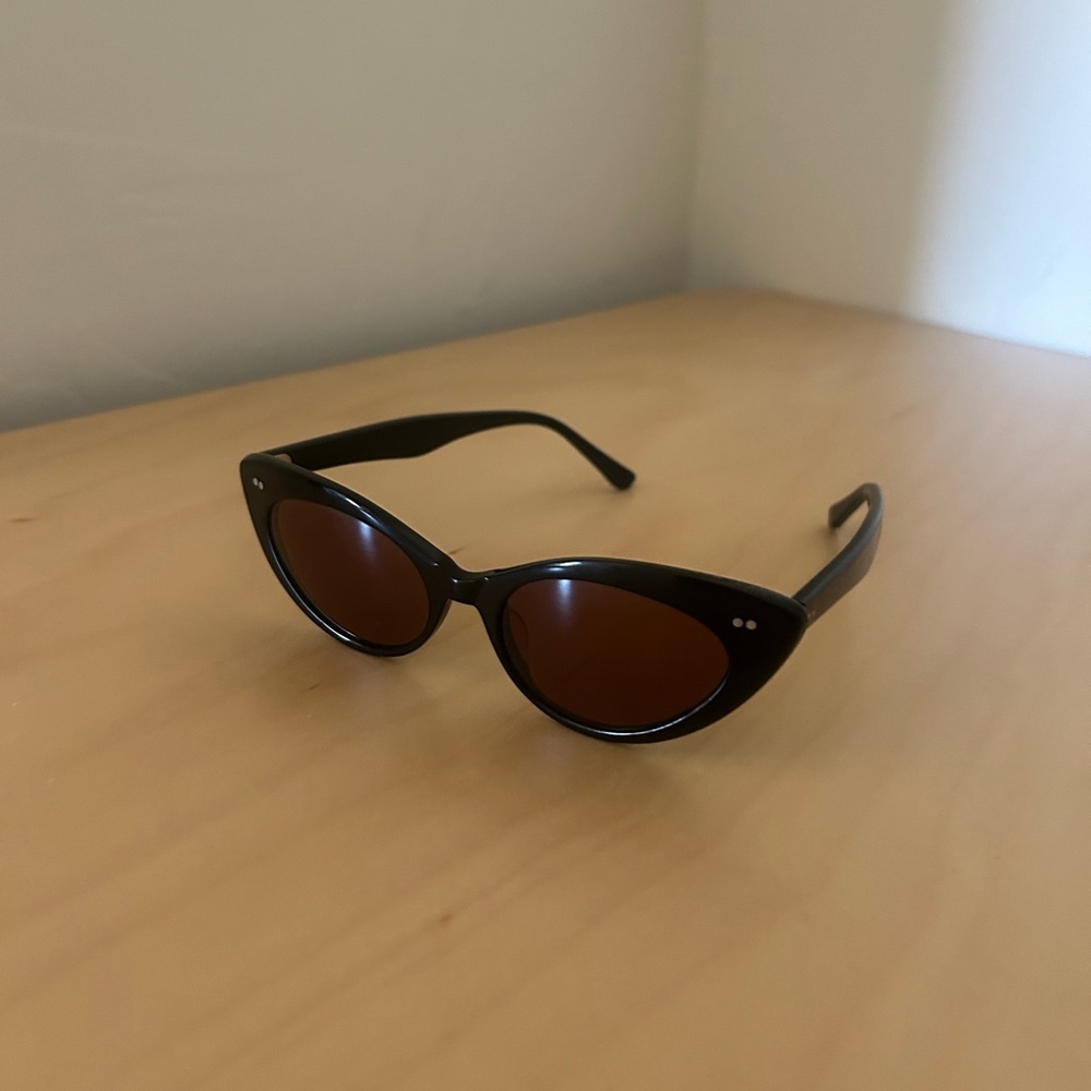 BLACK CAT EYE sunglasses